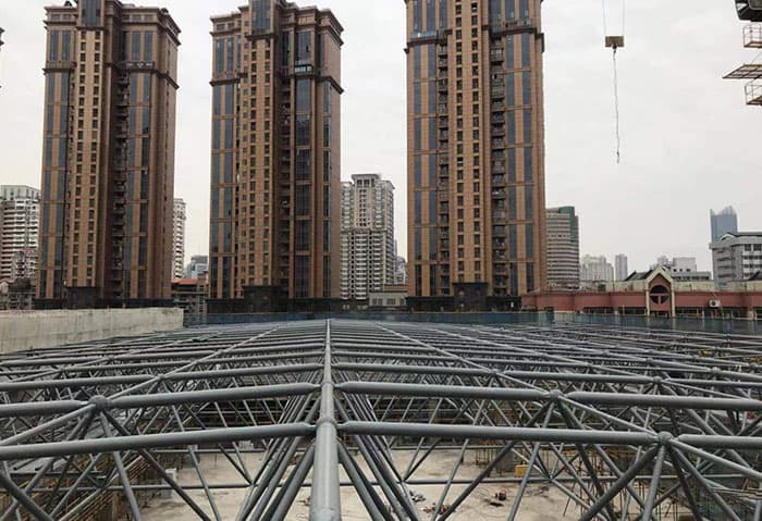 东台螺栓球网架结构